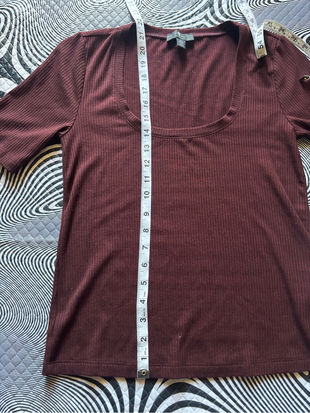 7 For All Mankind Short Sleeve Scoop Neck Top - Burgundy - Picture 4 of 5
